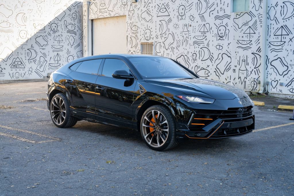Used 2024 Lamborghini Urus S image 5