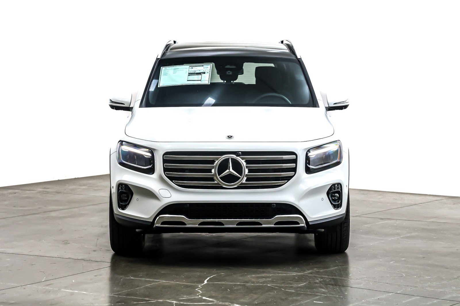 New 2026 Mercedes-Benz GLB 250 image 2