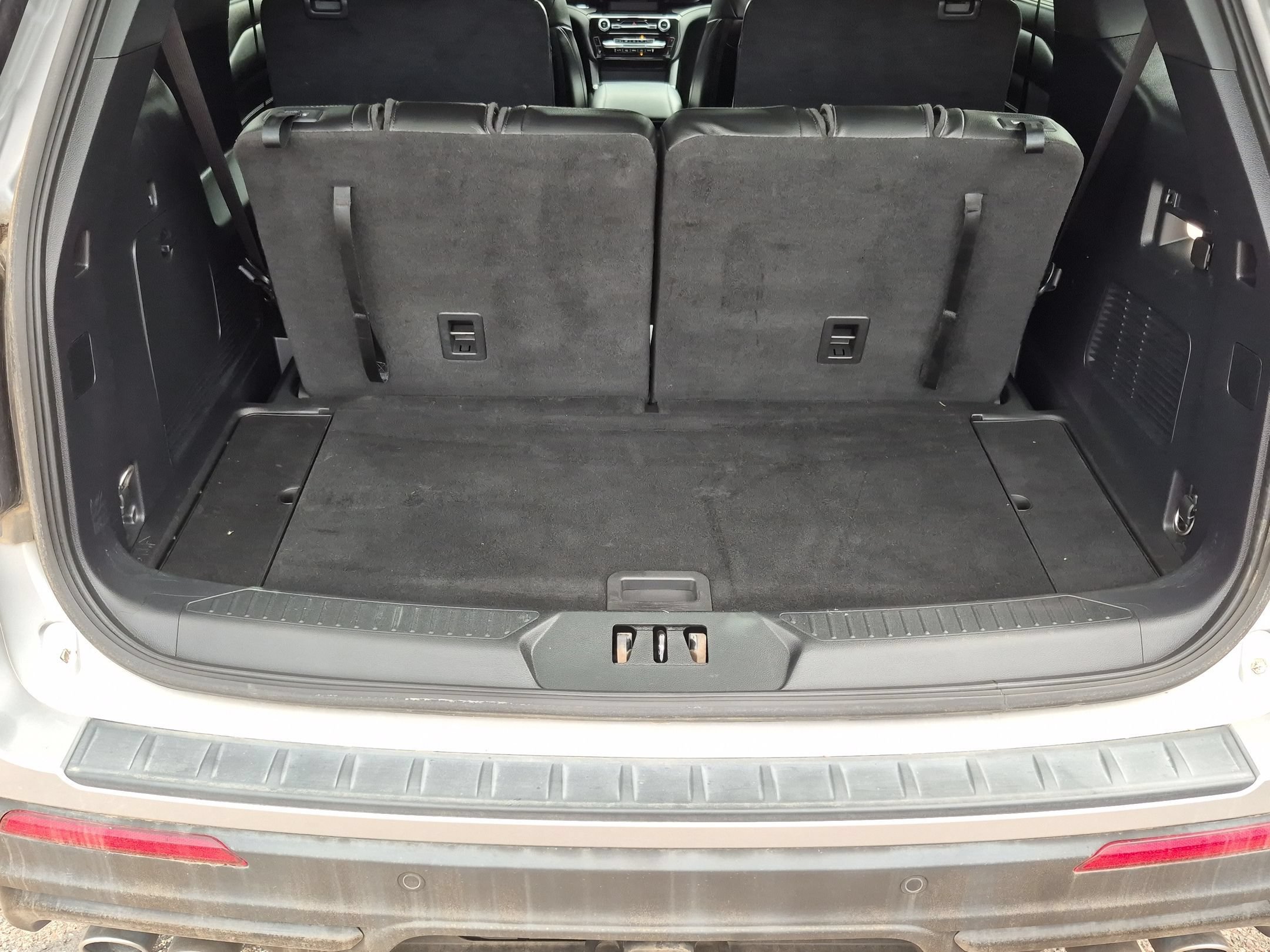 Certified 2022 Ford Explorer ST AWD/4WD image 3