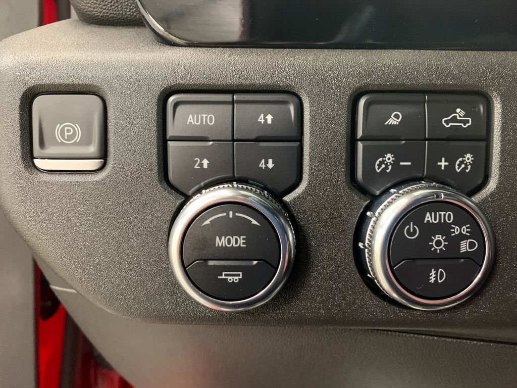 Used 2024 GMC Sierra 2500 SLT w/ SLT Convenience Package image 15