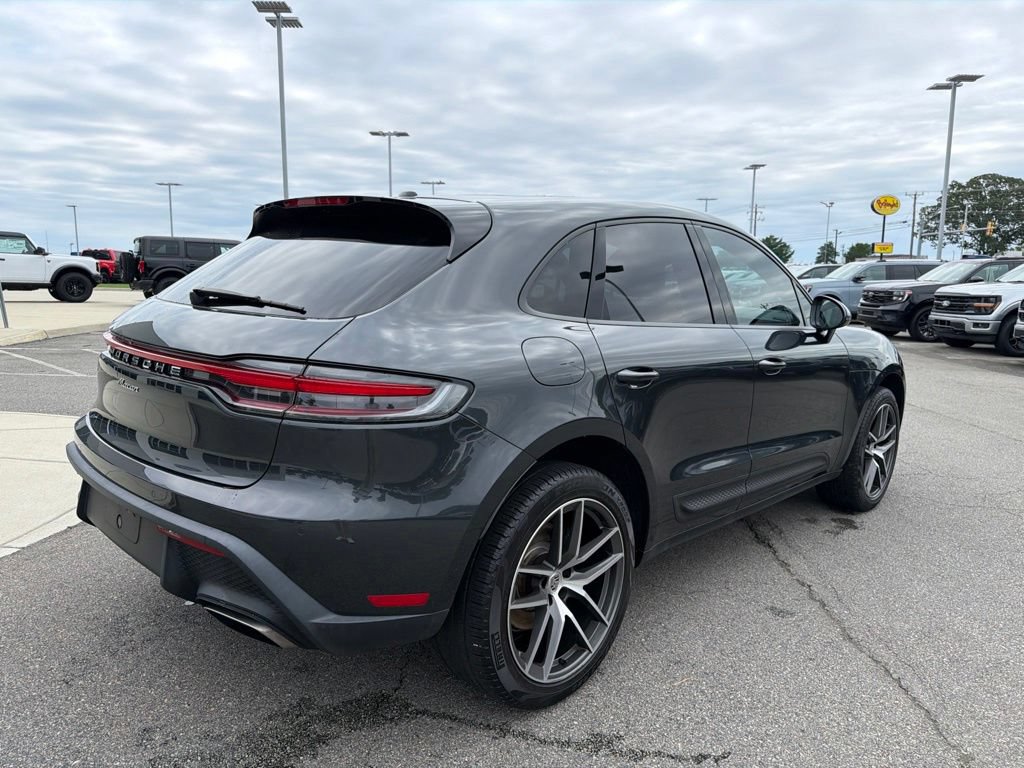 Used 2023 Porsche Macan Turbo AWD/4WD image 4