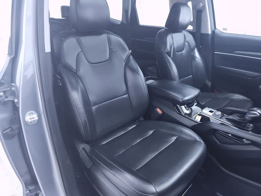 Used 2020 Kia Telluride S FWD image 25
