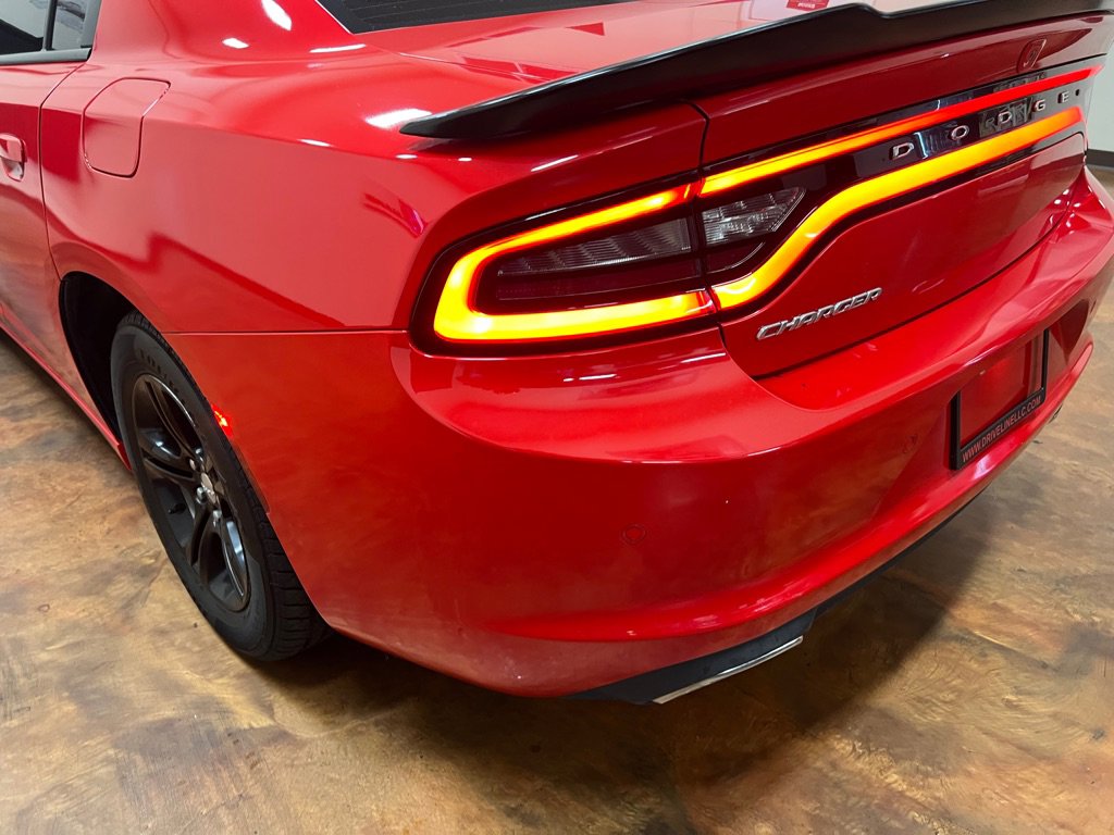 Used 2020 Dodge Charger SXT w/ Leather Interior Group RWD image 37