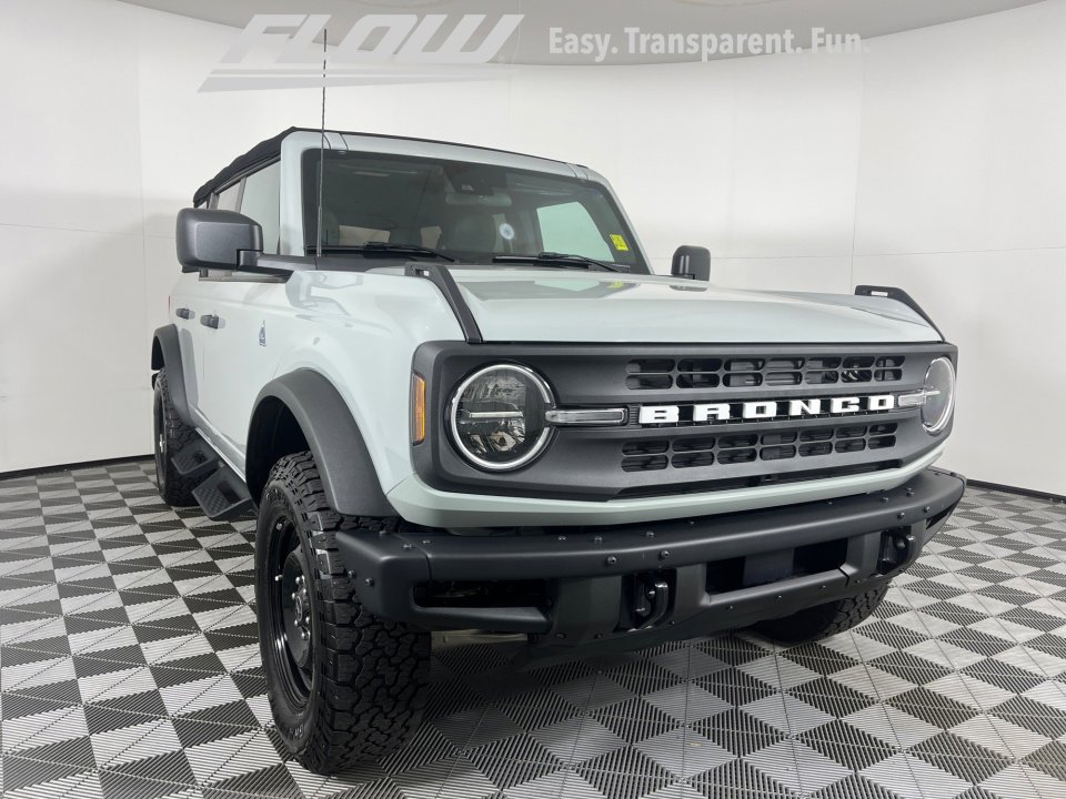 Used 2023 Ford Bronco Black Diamond image 27
