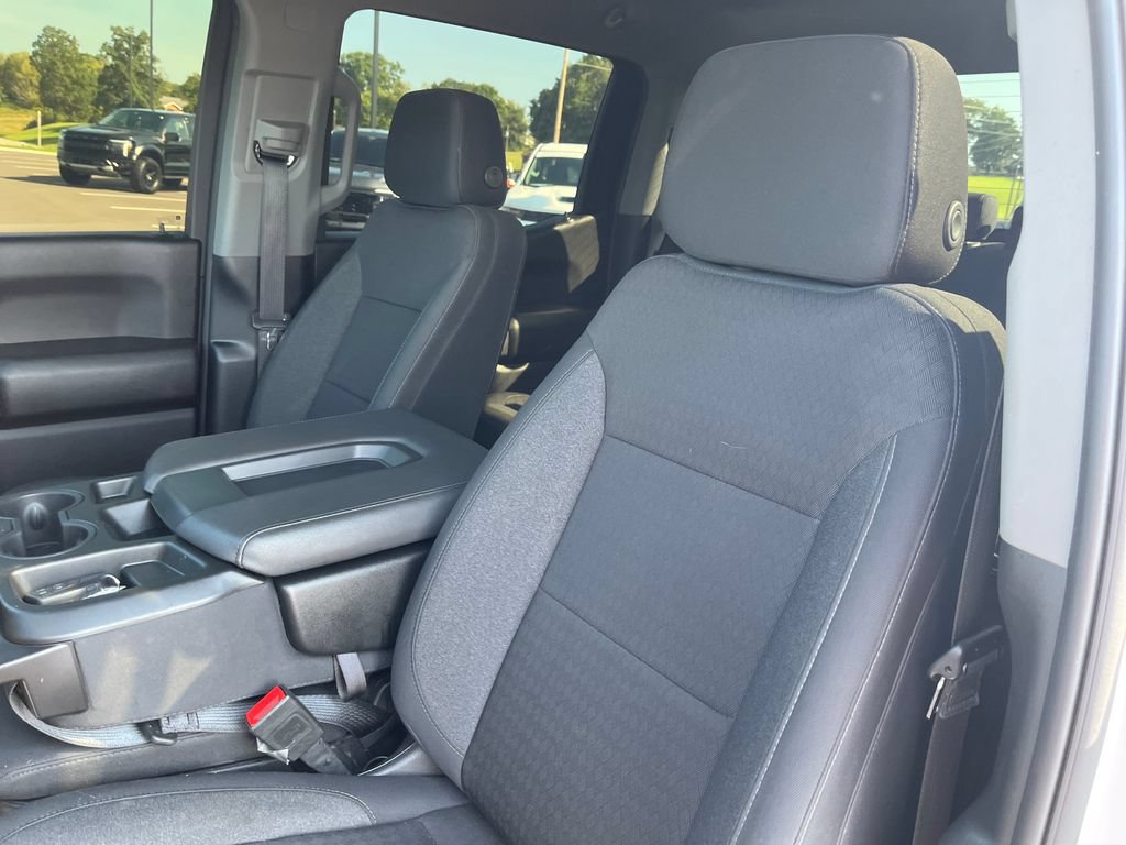 Used 2025 Chevrolet Silverado 1500 Custom w/ Rally Edition AWD/4WD image 13