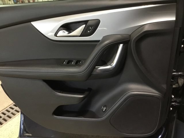 Used 2020 Chevrolet Blazer LT FWD image 36