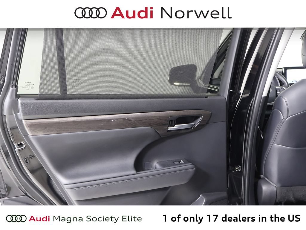 Used 2023 Toyota Highlander Limited AWD/4WD image 21