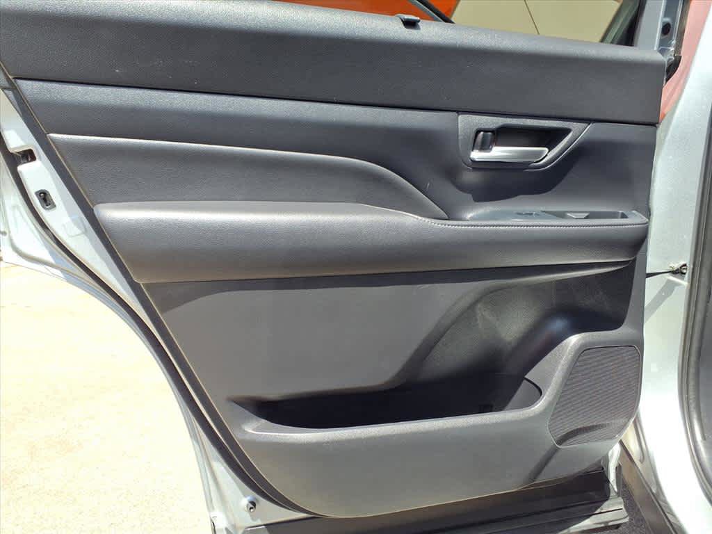 Certified 2025 Toyota Grand Highlander FWD image 19