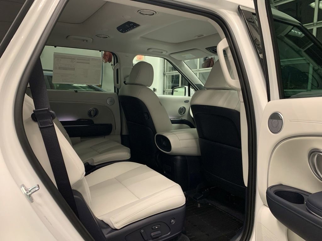 New 2026 Hyundai Palisade Calligraphy AWD/4WD image 22
