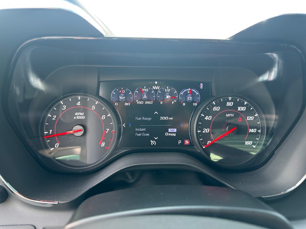 Certified 2024 Chevrolet Camaro LT RWD image 13