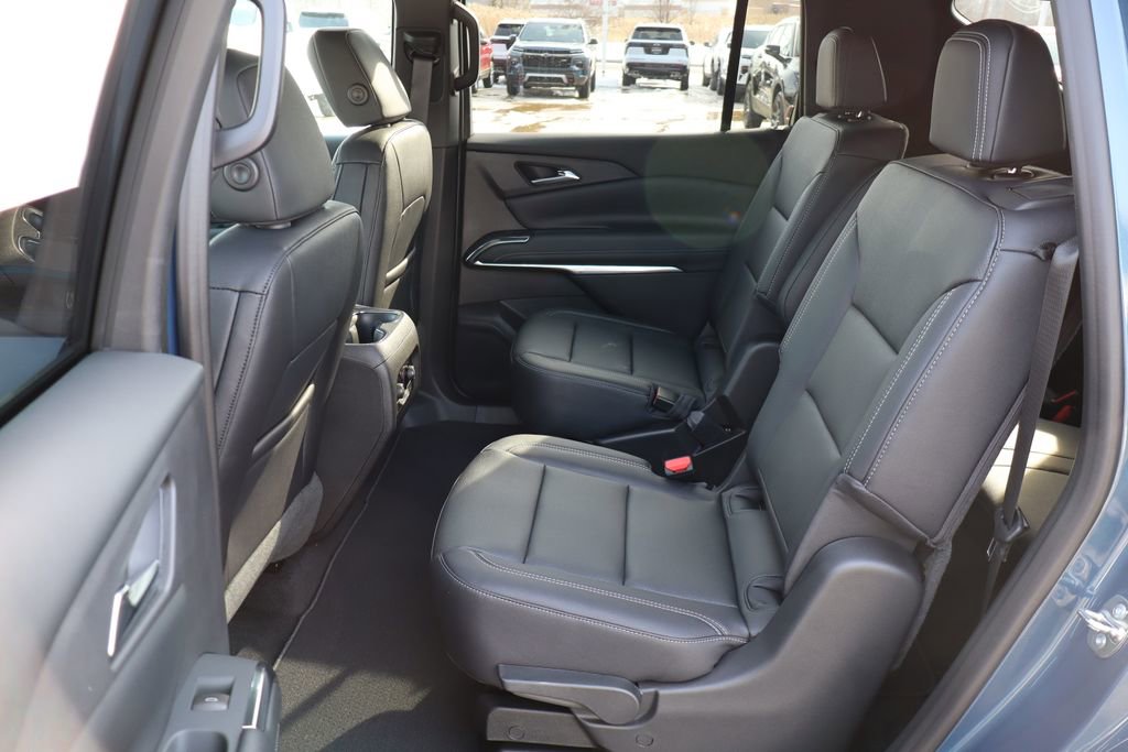 New 2026 Chevrolet Traverse LT w/ Midnight/Sport Edition image 38