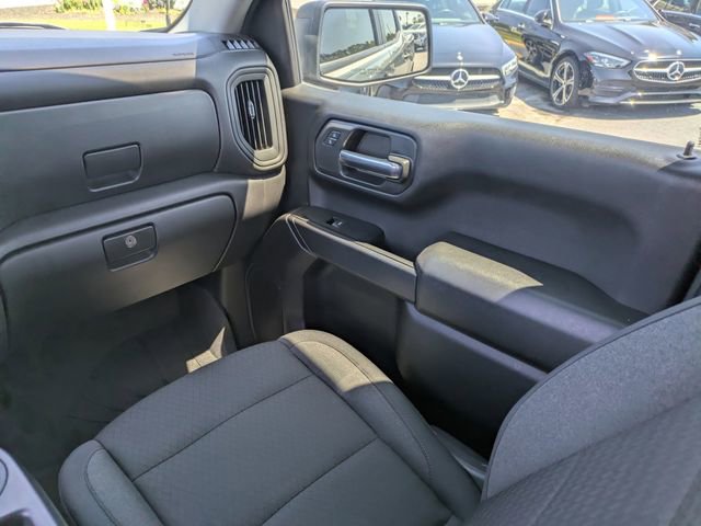 Used 2026 Chevrolet Silverado 1500 Custom w/ Turbomax Blackout Package RWD image 18