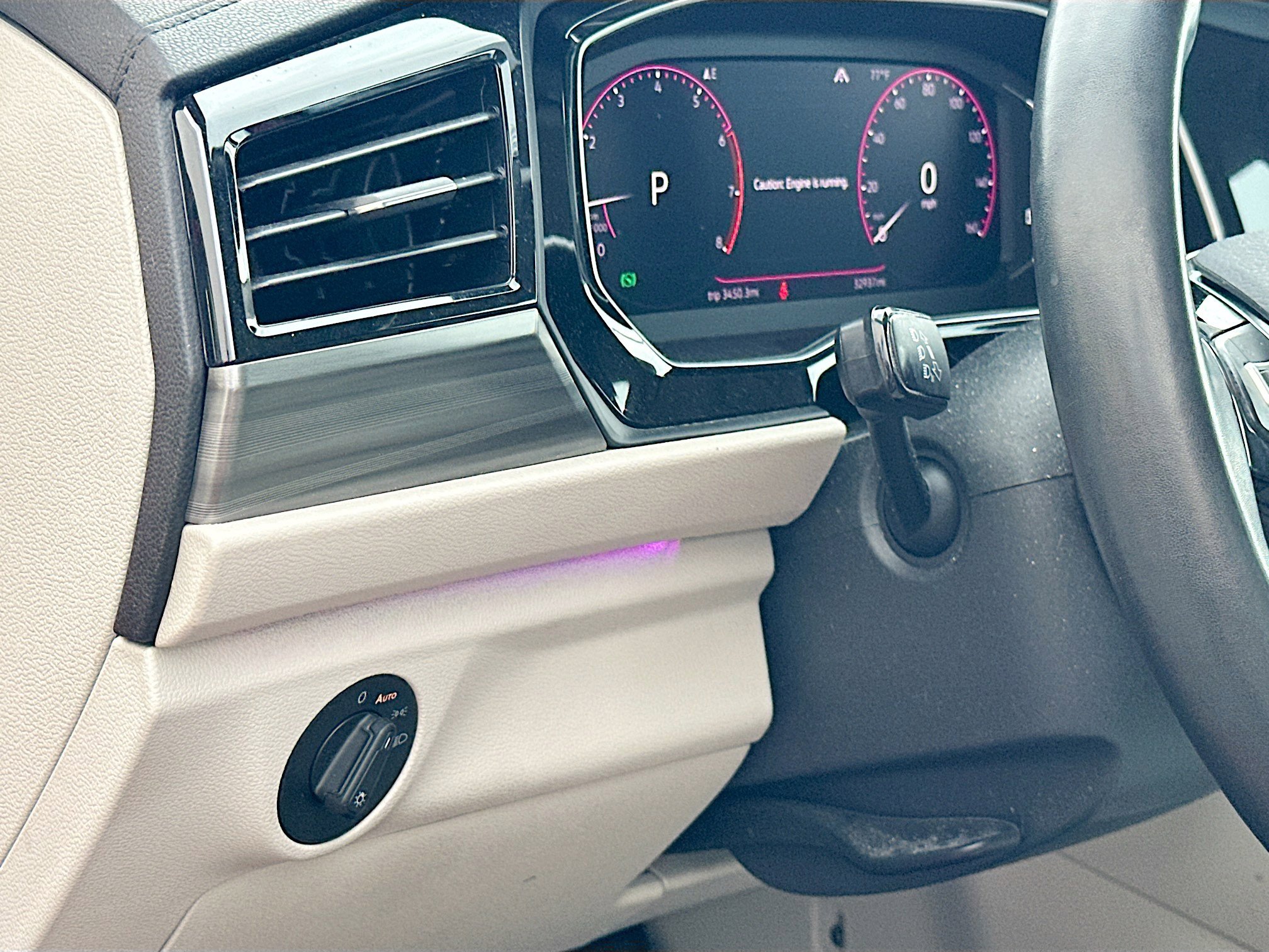 Used 2020 Volkswagen Jetta SEL image 9