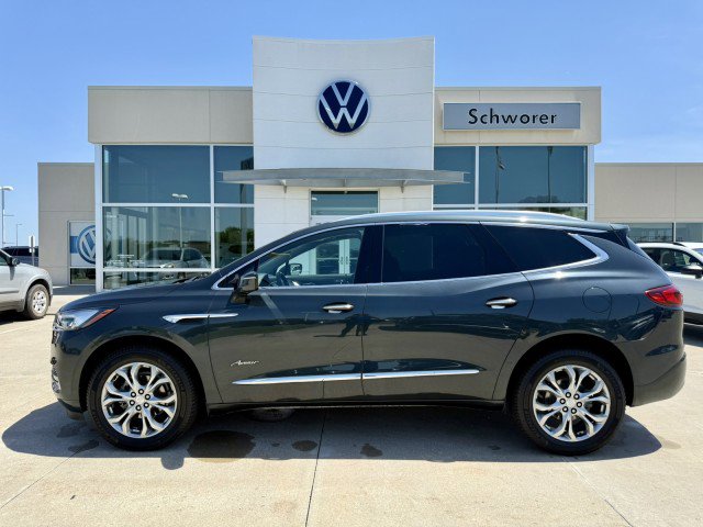 Used 2021 Buick Enclave Avenir w/ Avenir Technology Package image 1