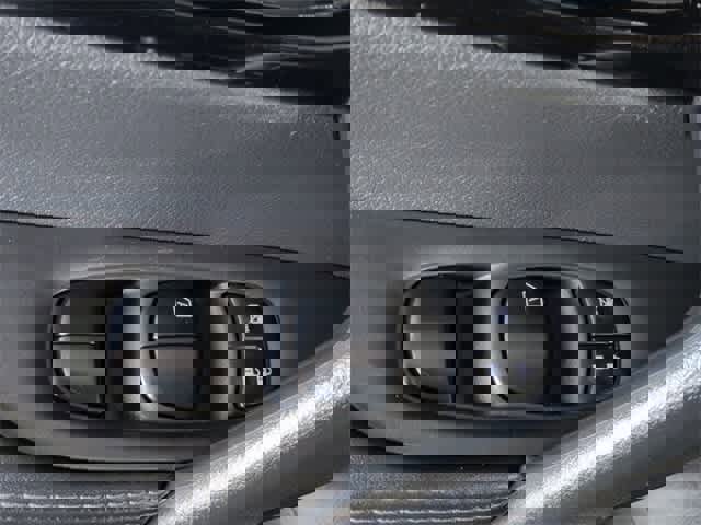 Used 2022 Nissan Rogue Sport SV image 38