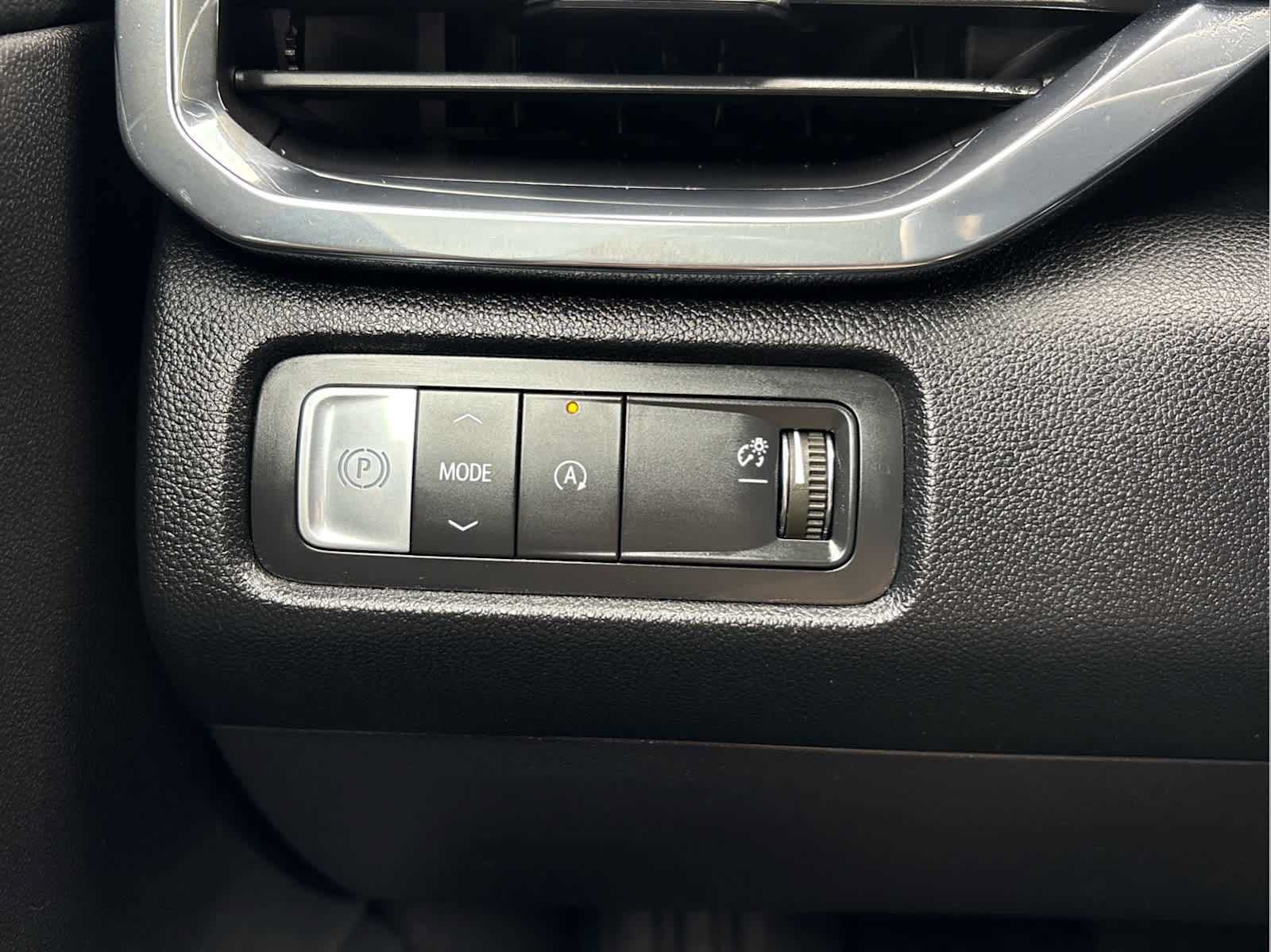 Used 2026 GMC Acadia Elevation FWD image 30
