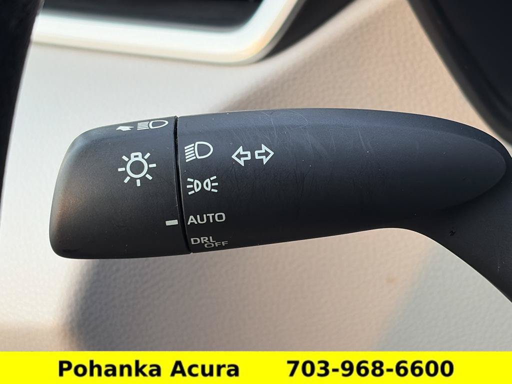 Used 2025 Toyota Corolla LE w/ LE Premium Package FWD image 10