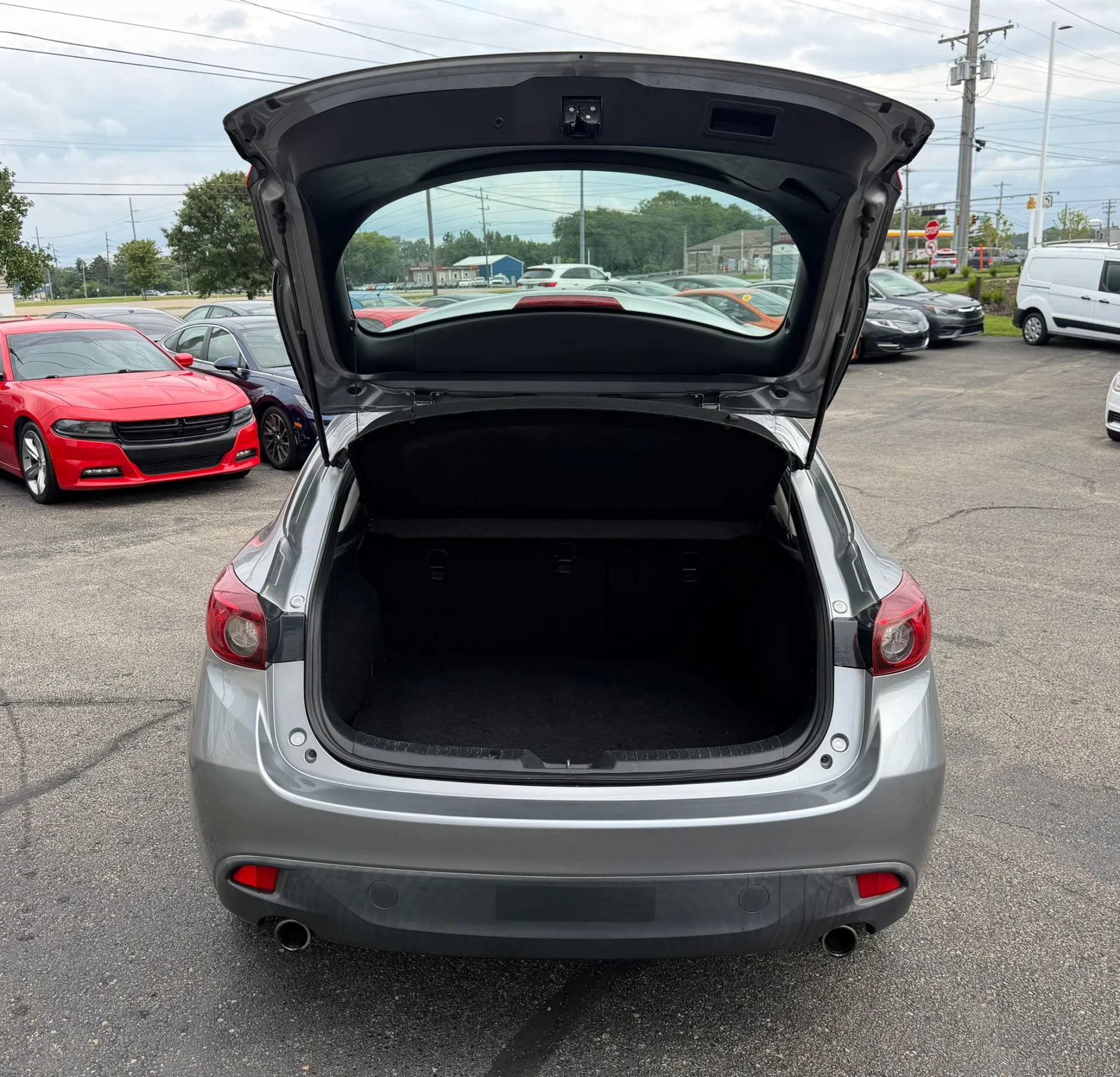 Used 2015 MAZDA MAZDA3 i Touring FWD image 29