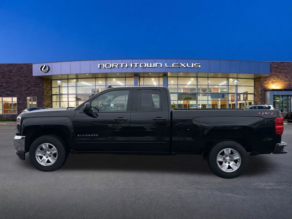 Used 2019 Chevrolet Silverado 1500 LT AWD/4WD image 2