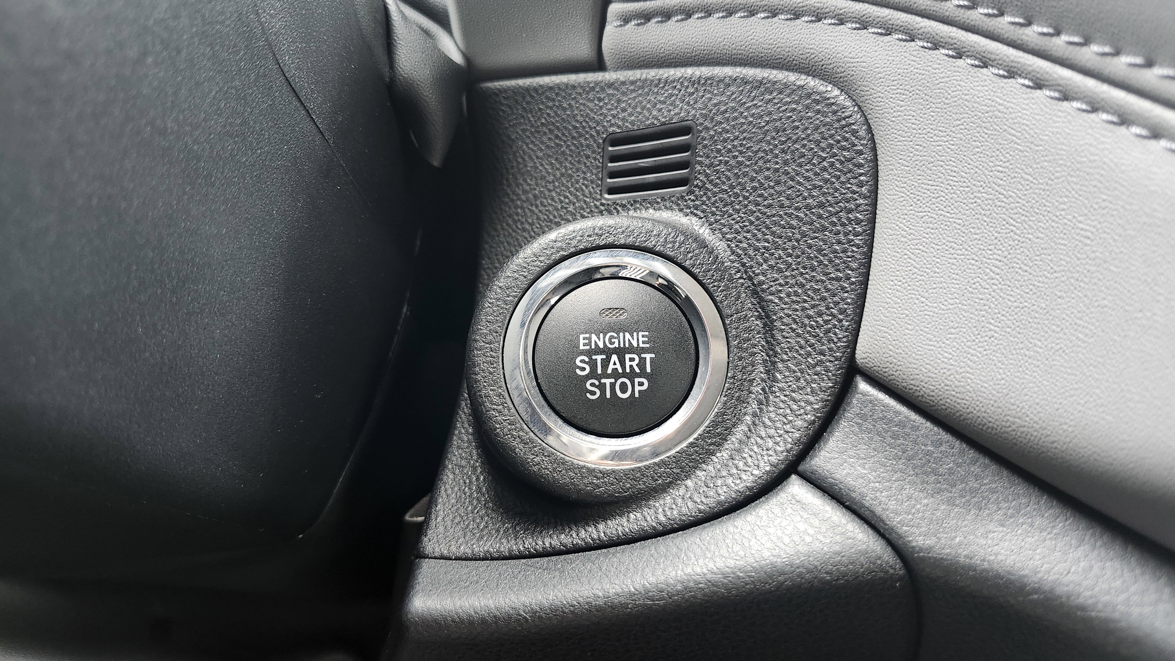 Used 2025 Subaru Outback Limited XT image 8