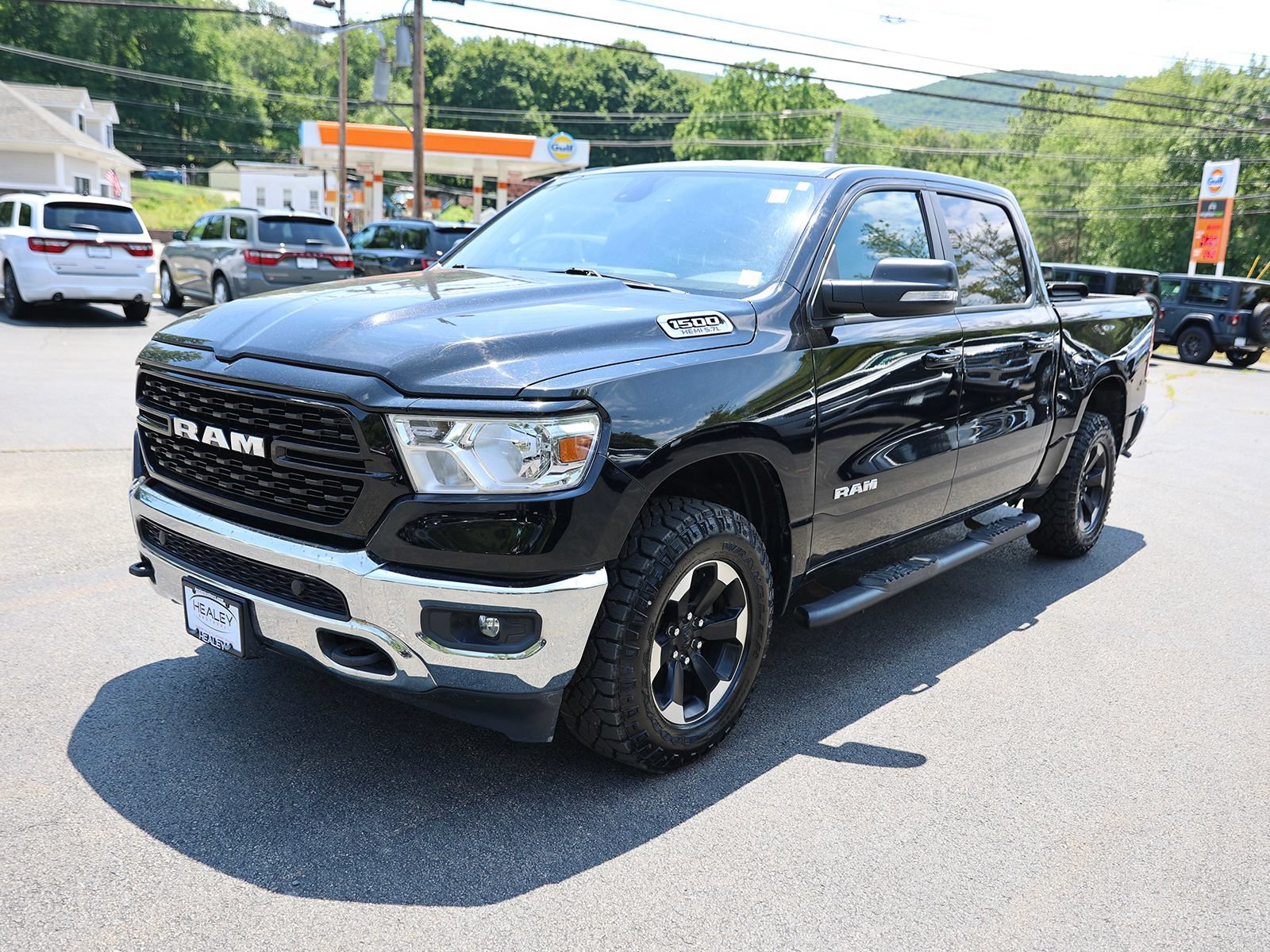 Used 2022 RAM 1500 Big Horn AWD/4WD image 3