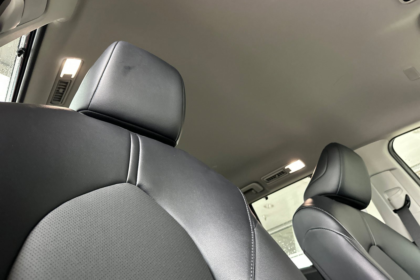 Used 2025 Toyota Grand Highlander AWD image 18