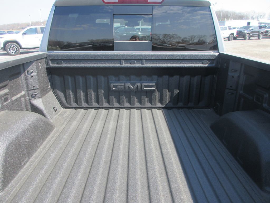 New 2026 GMC Sierra 1500 SLT image 7