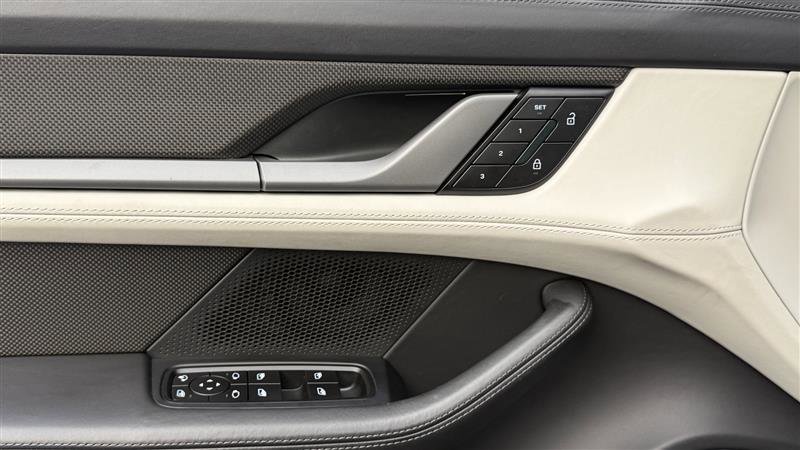 Used 2022 Porsche Taycan Turbo S w/ Premium Package image 11