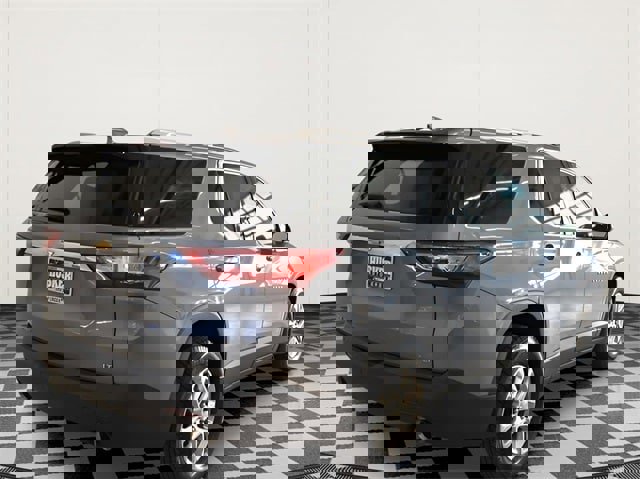Used 2018 Chevrolet Traverse LT image 4