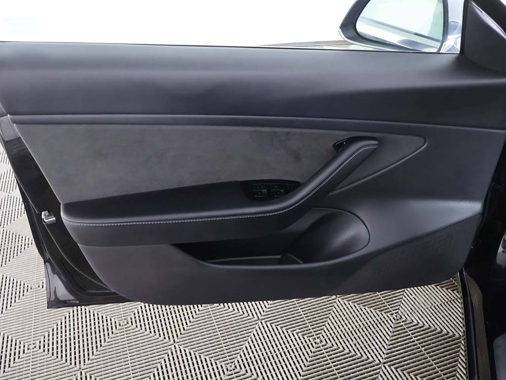 Used 2020 Tesla Model 3 Long Range image 24