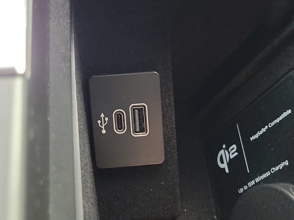 New 2027 Lincoln Navigator Premiere RWD image 29