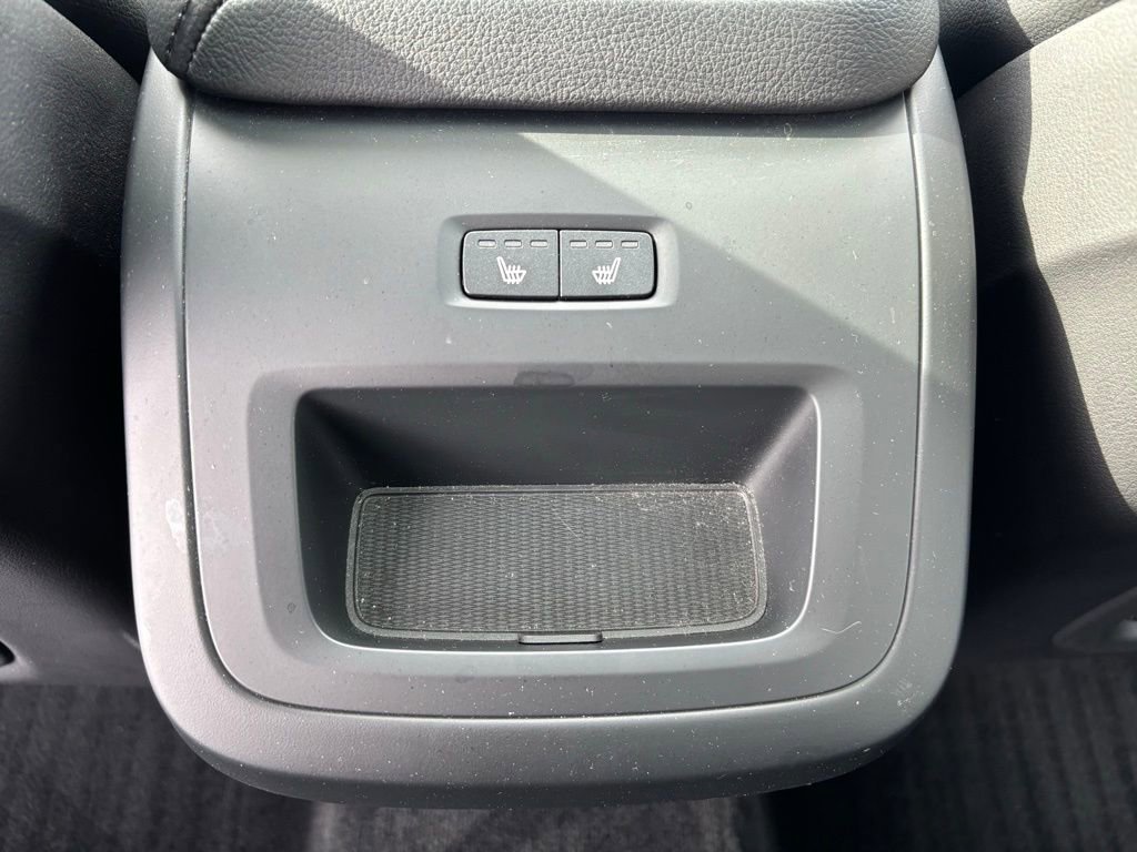 Certified 2023 Volvo XC60 B5 Core w/ Climate Package image 20