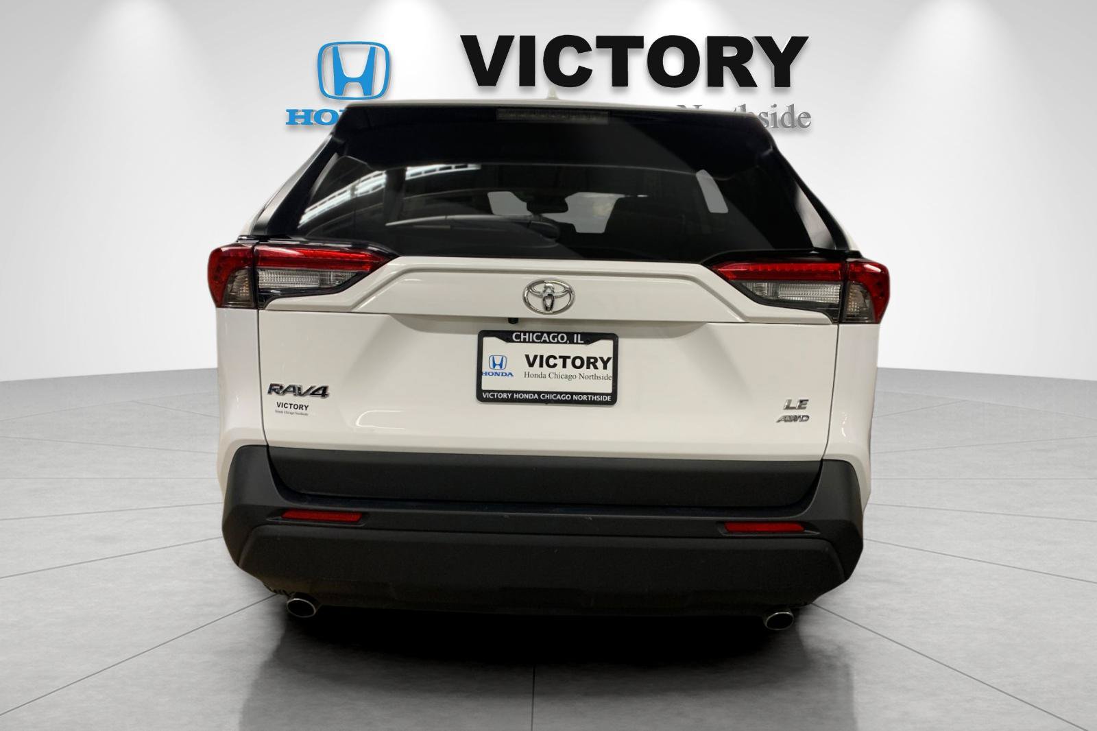 Used 2025 Toyota RAV4 LE AWD/4WD image 5