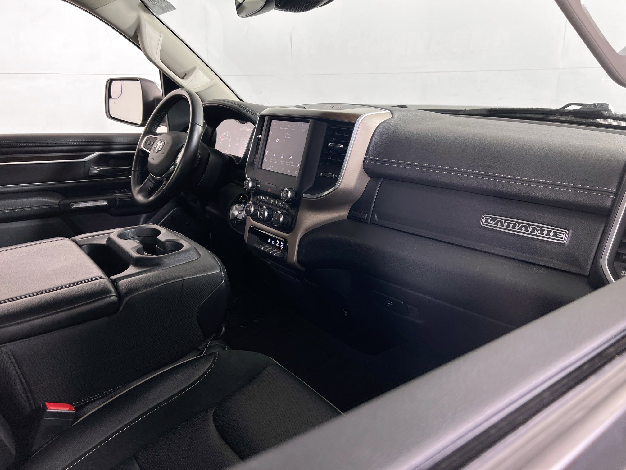 Used 2022 RAM 1500 Laramie AWD/4WD image 27