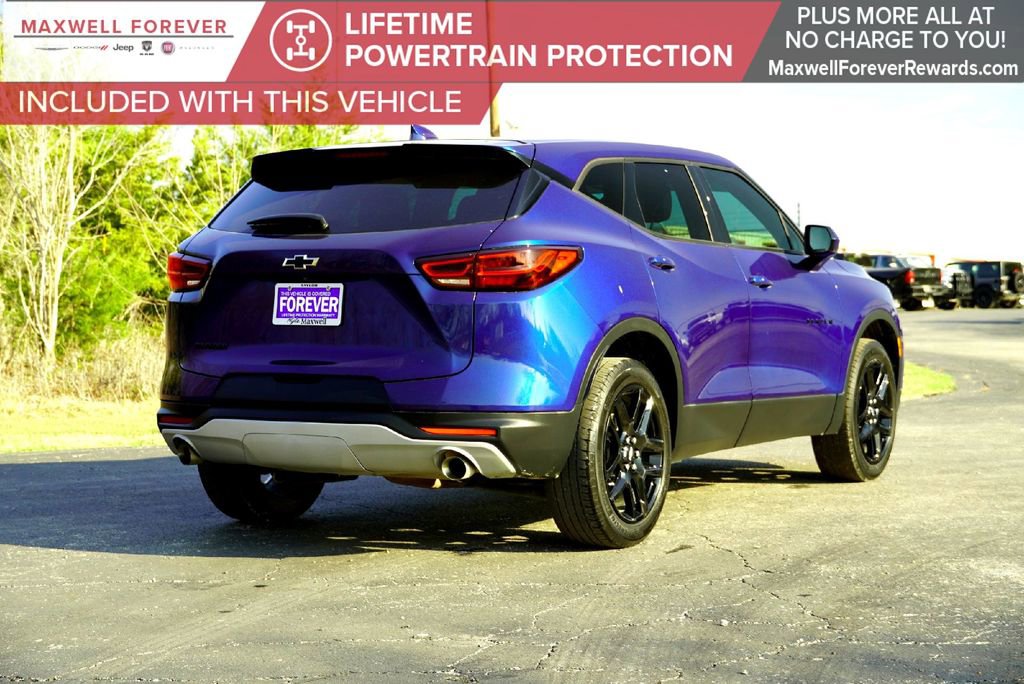 Used 2023 Chevrolet Blazer LT w/ LPO, Black Grille Bar Package image 6