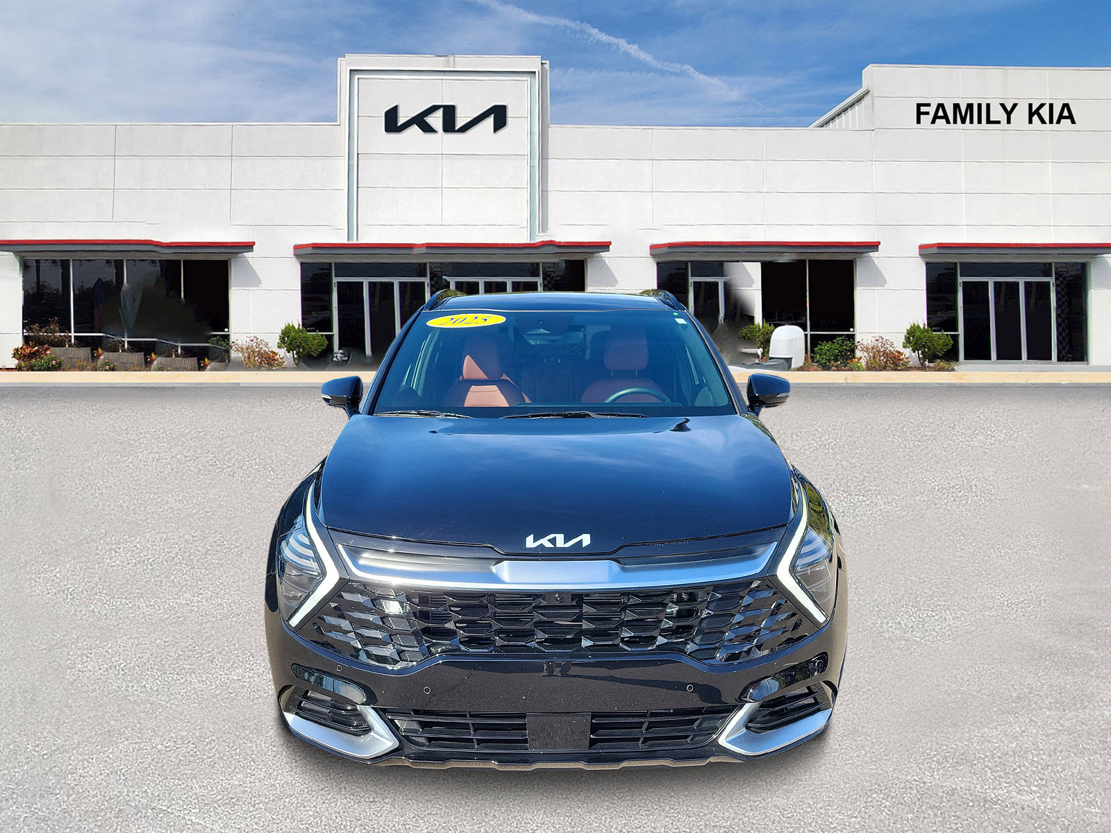 Certified 2025 Kia Sportage SX image 2