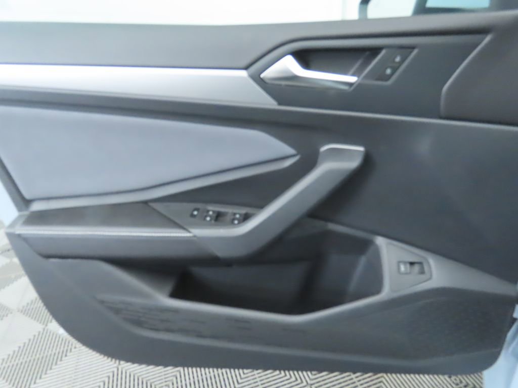 New 2026 Volkswagen Jetta SE image 24