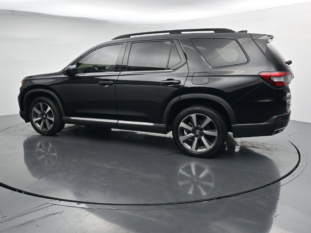 Used 2023 Honda Pilot Elite image 5