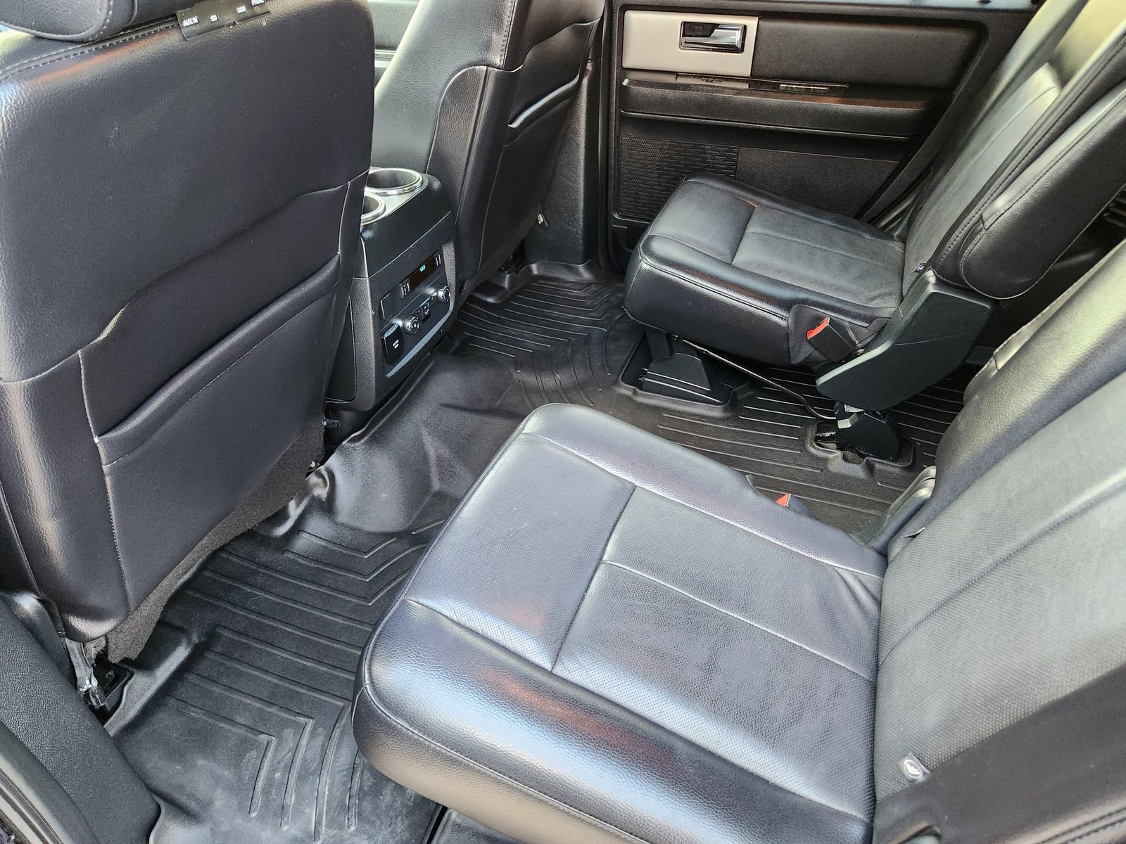 Used 2016 Ford Expedition Limited w/ Equipment Group 301A image 33