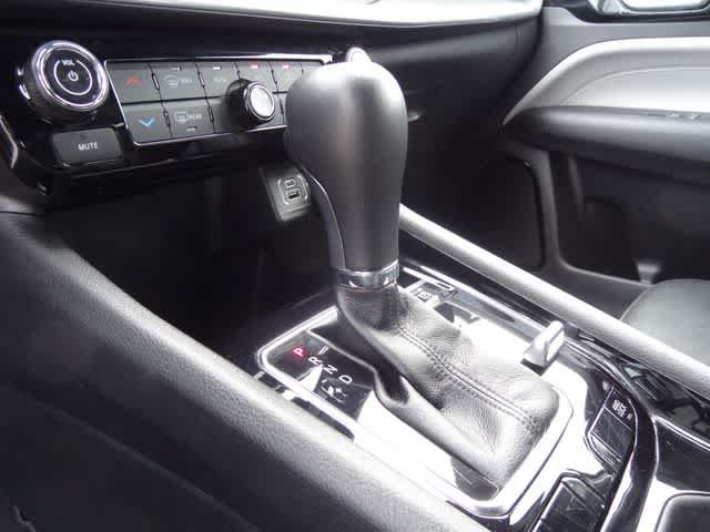 Used 2025 Jeep Compass Limited AWD/4WD image 32