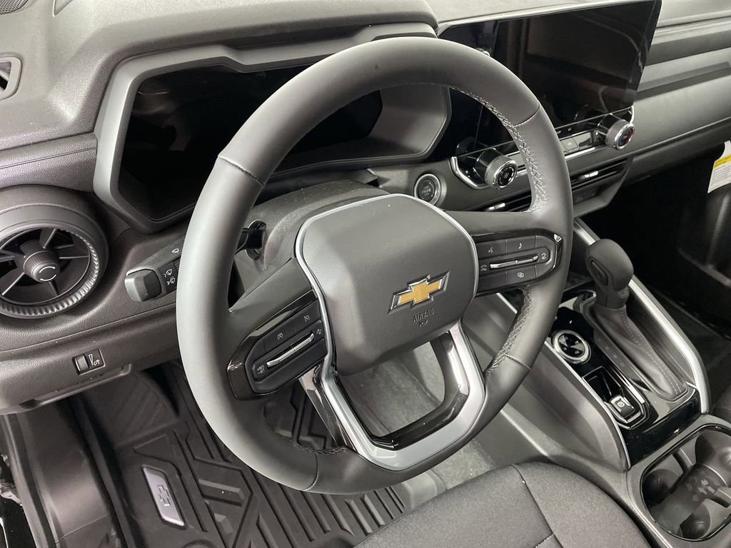 New 2025 Chevrolet Colorado W/T w/ WT Custom Package image 21