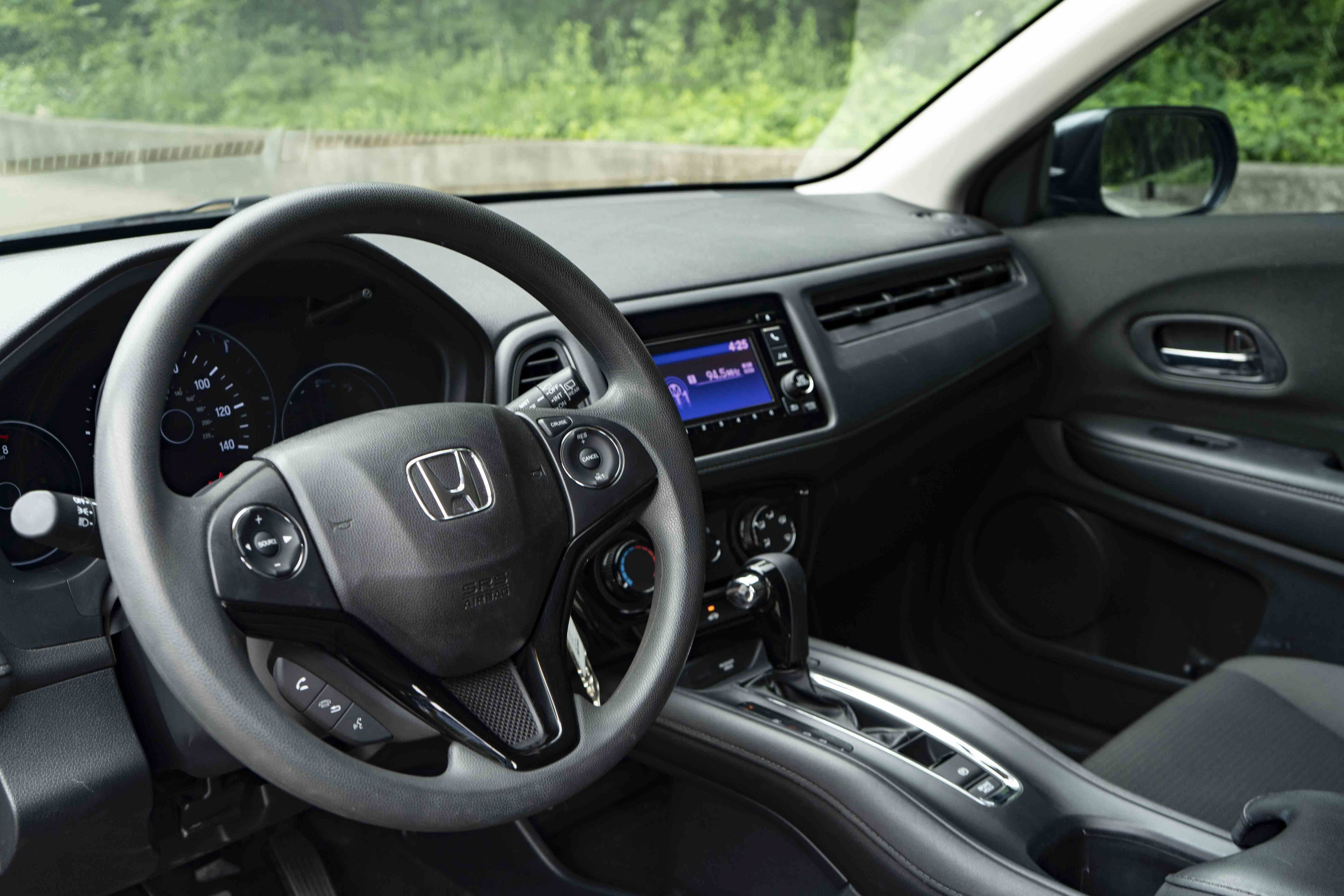 Certified 2022 Honda HR-V LX image 16