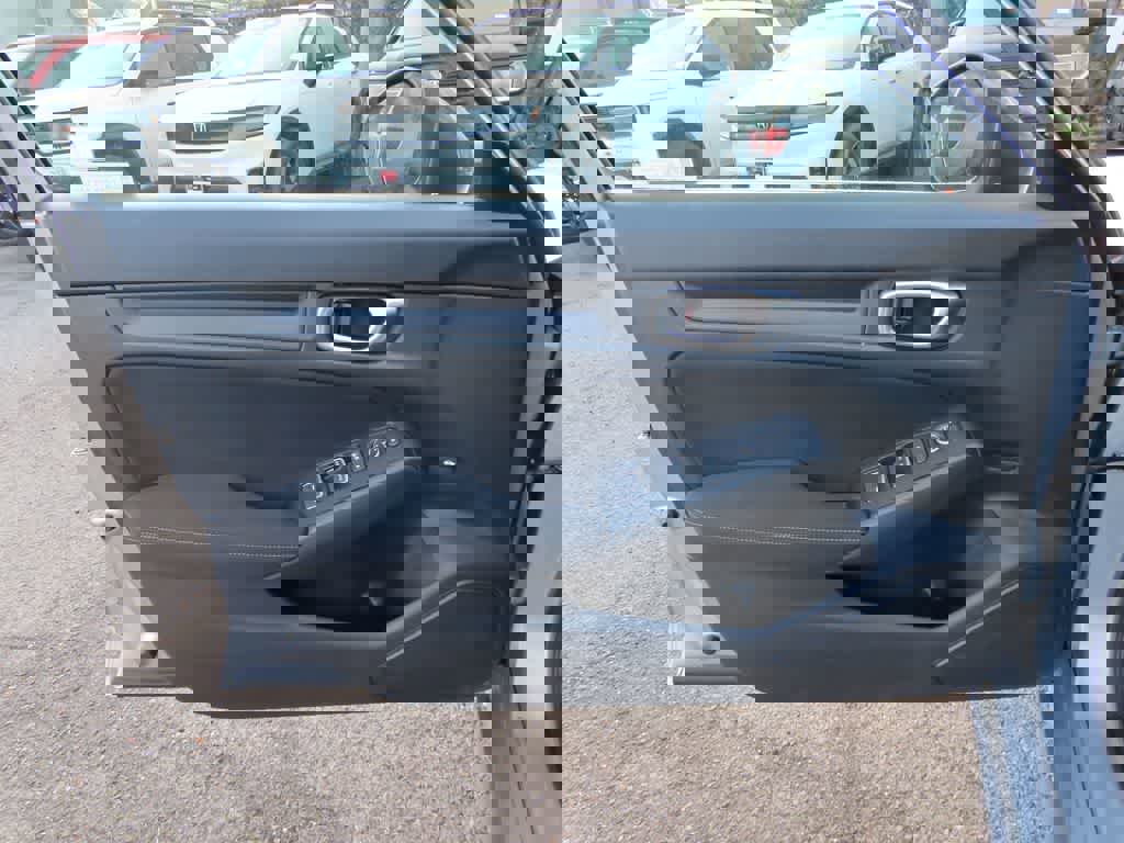 Used 2023 Honda Civic Sport image 15