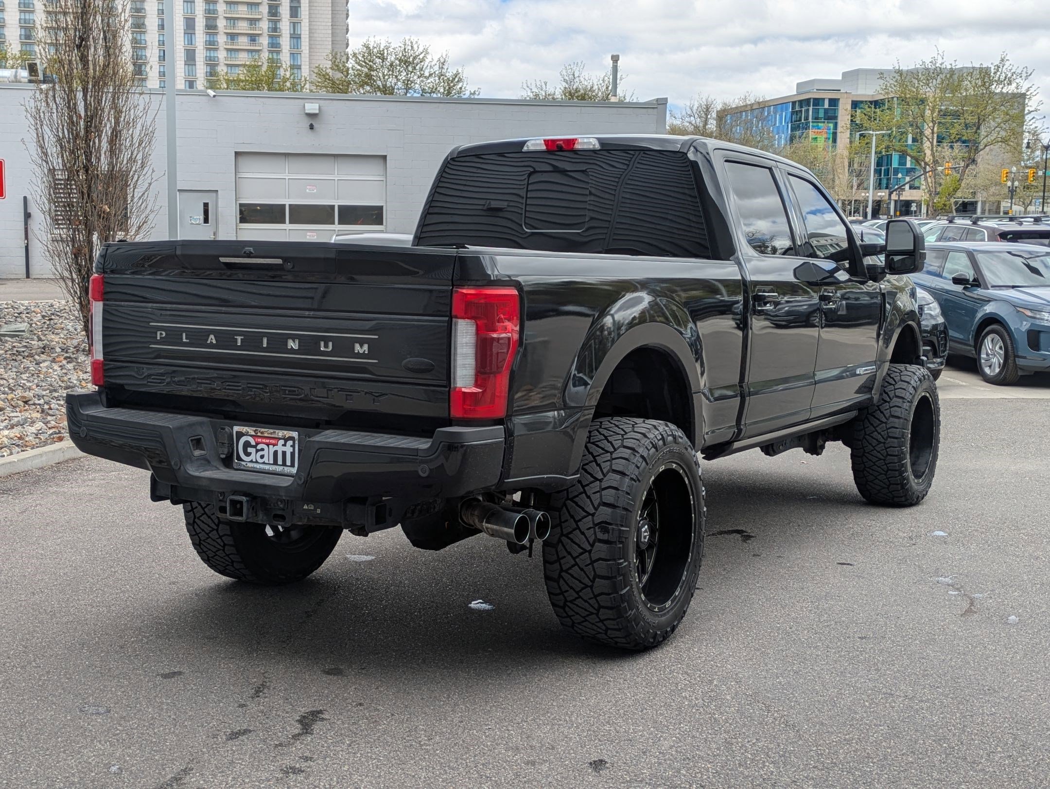 Used 2017 Ford F350 Platinum w/ Platinum Ultimate Package image 3