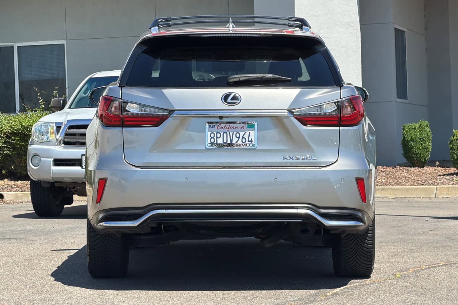 Used 2020 Lexus RX 350L Premium w/ Premium Package AWD/4WD image 8