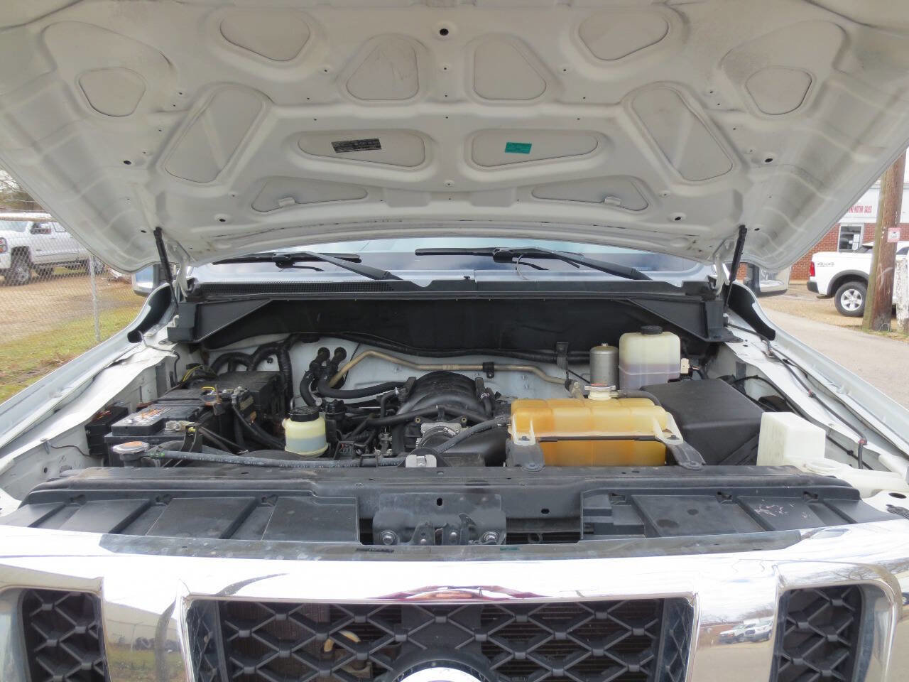 Used 2015 Nissan NV 2500 SL w/ Technology Package image 4