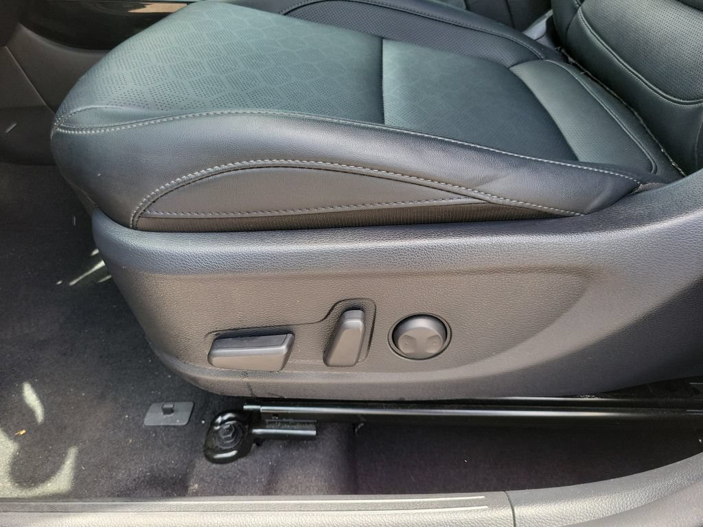 Certified 2024 Kia Seltos EX FWD image 14
