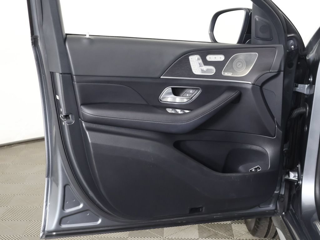 Used 2025 Mercedes-Benz GLE 450 4MATIC Coupe w/ Winter Package image 26