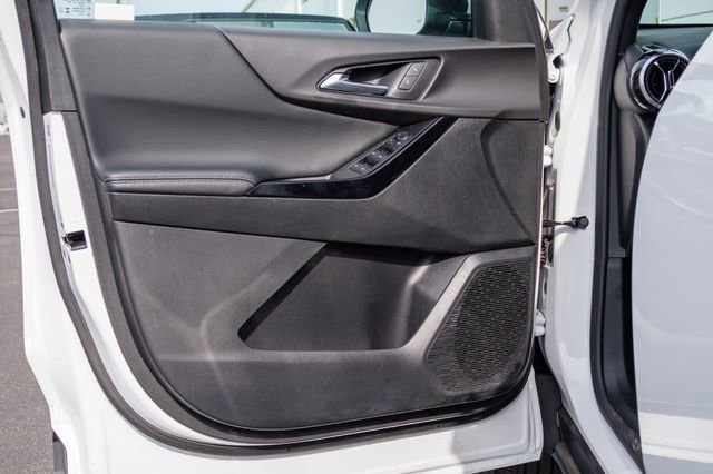 Used 2025 Chevrolet Equinox LT AWD/4WD image 15