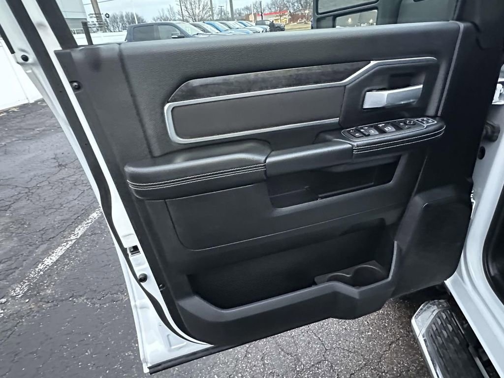 Used 2024 RAM 2500 Big Horn image 18